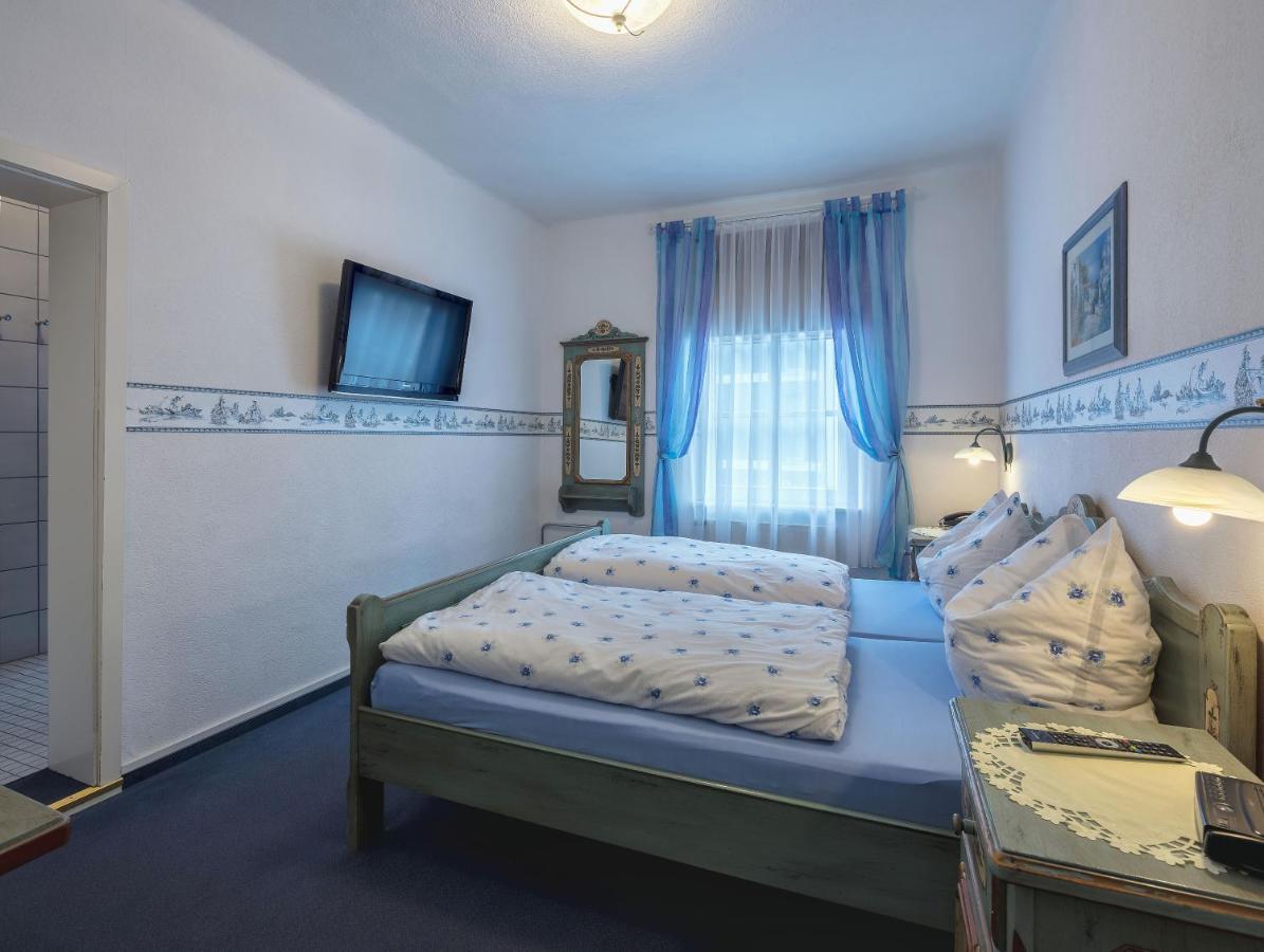 Hotel Zur Post مولهايم ان دور موسيل المظهر الخارجي الصورة